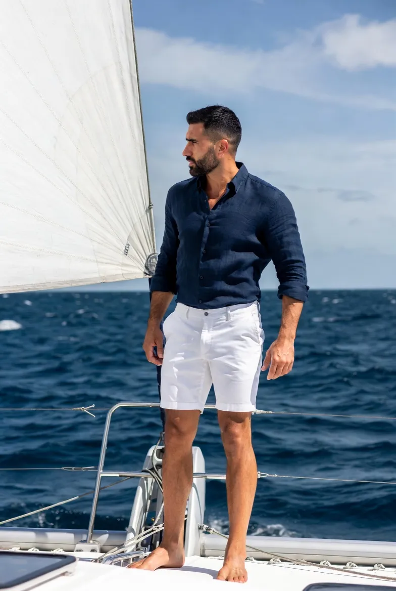 עידן במופע VIP על קטמרן מול חופי נתניה